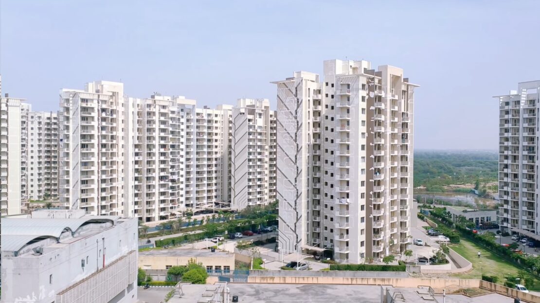 1 BHK Flats For Sale in Signature Global Solera 2 banner images